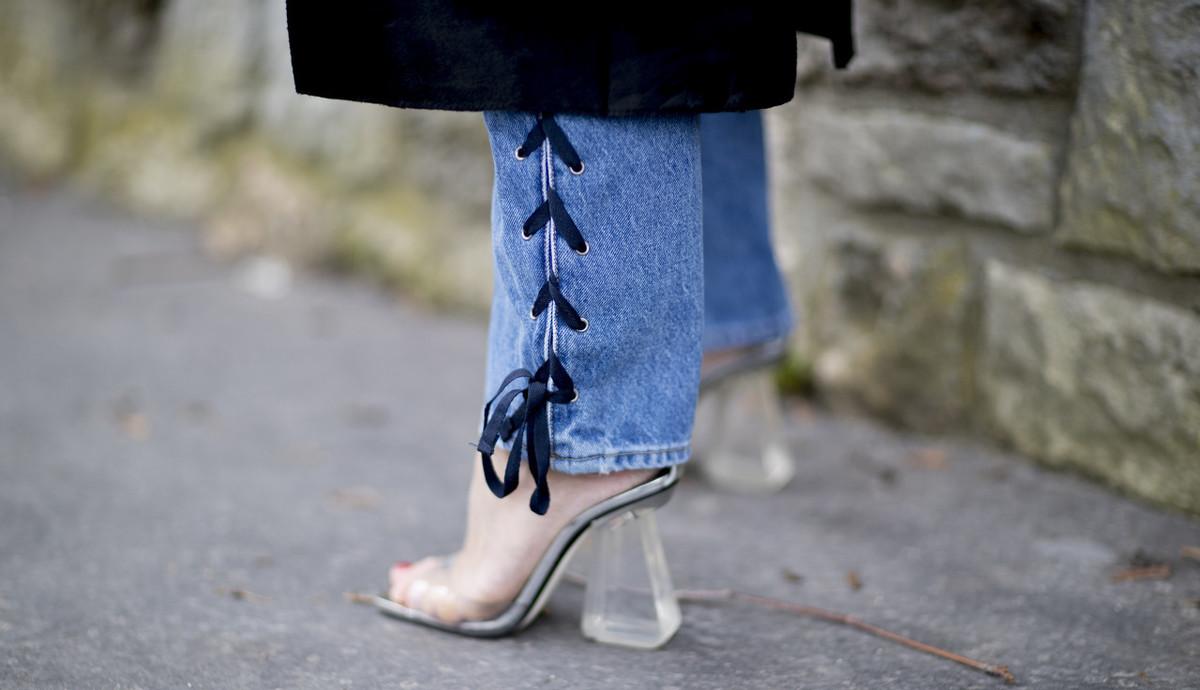 灰姑娘同款水晶鞋你值得拥有,水晶鞋只有一只了灰姑娘能穿吗