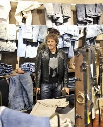 DIESEL究竟为何风靡全球，还让李宇春、宁泽涛都爱它？