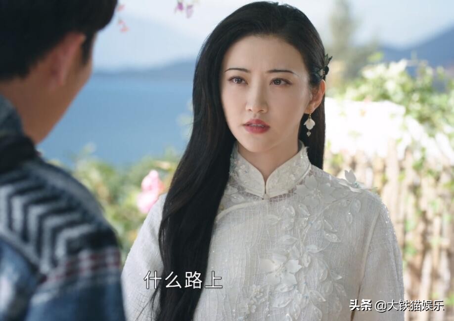 景甜戏里走路摇曳生姿 (景甜司藤旗袍造型合集)