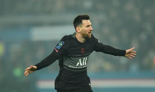 力挽狂澜足坛,c罗力挽狂澜代表作