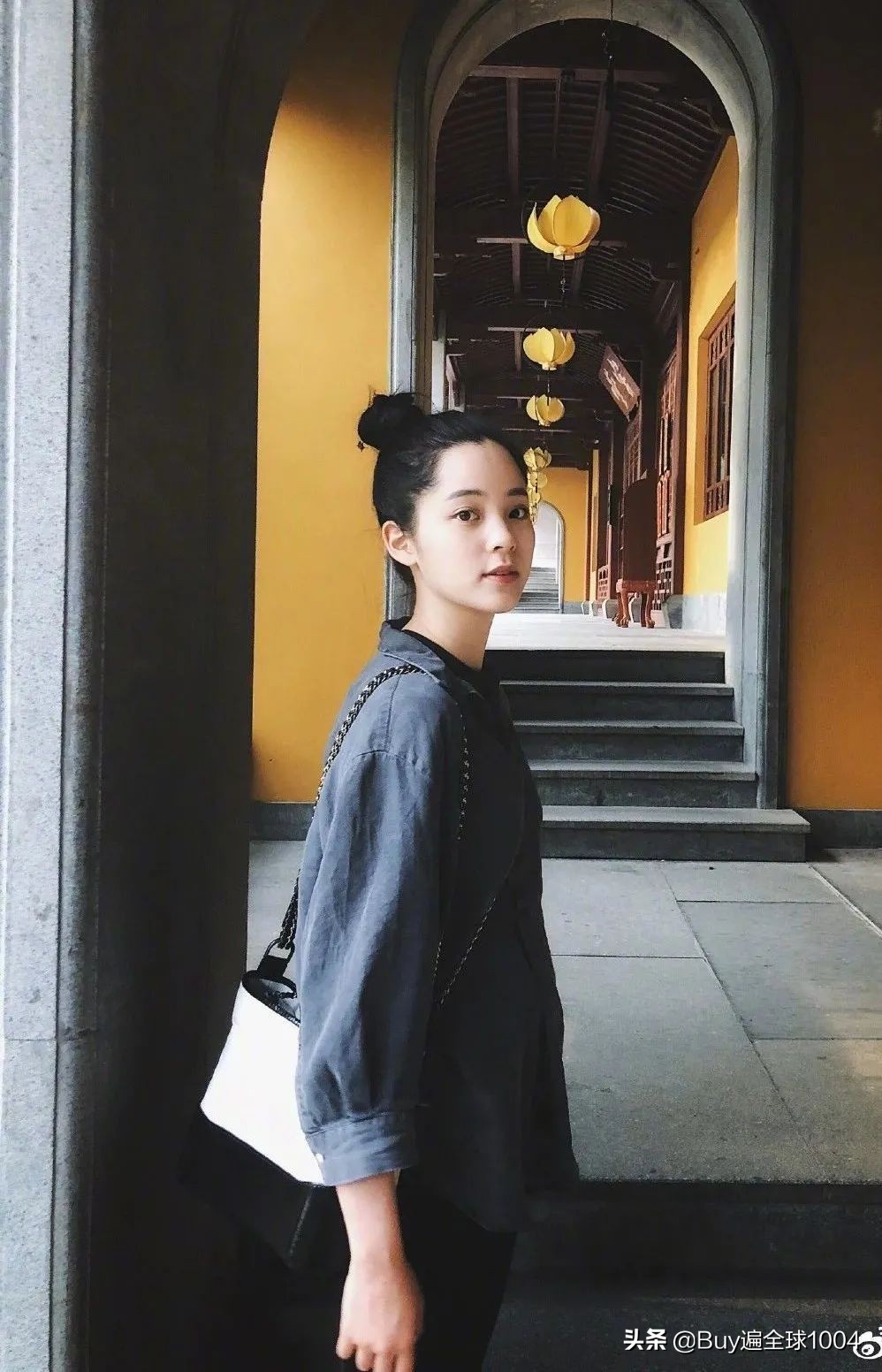 欧阳娜娜的早期写真,欧阳娜娜写真惹争议照片