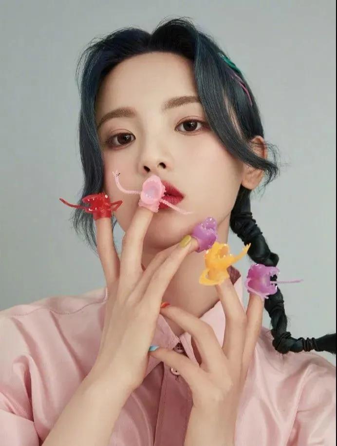 怎样剪刘海扎起来不嫌脸大,剪个刘海拯救一张脸