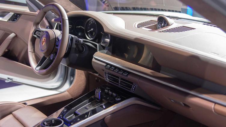 保时捷跑车最新款992,全新一代保时捷911谍照992