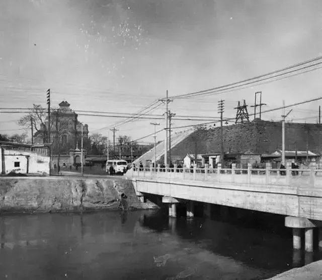 宣武门地铁a口永久封闭,地铁2号线宣武门到北京站