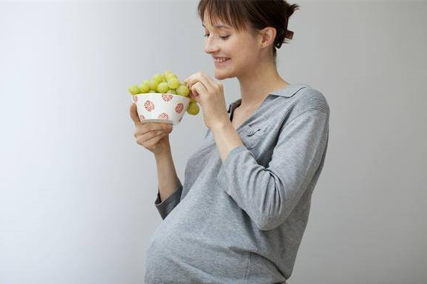 怀孕第一个周身体症状,怀孕初期症状的7大特征是什么呢