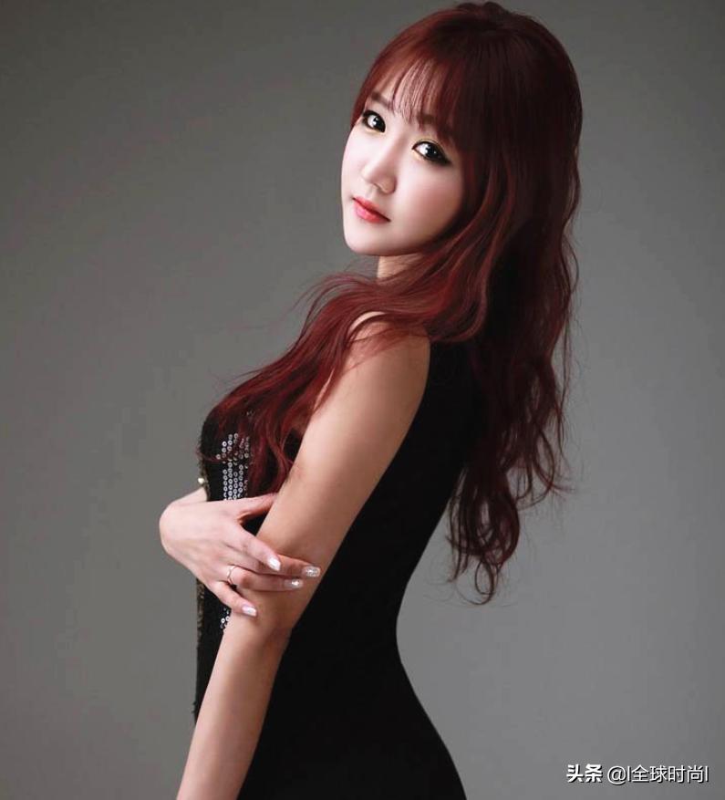 微胖圆脸韩国车模,楚楚动人的韩国车模