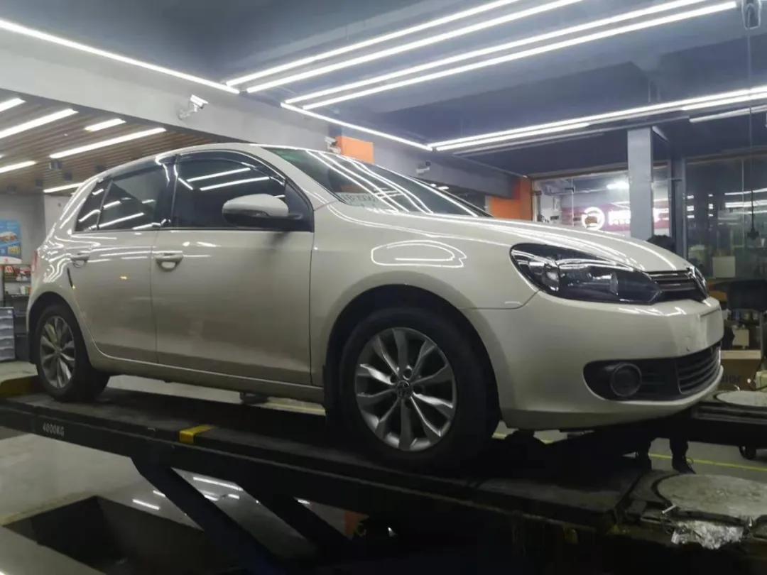 六万多买自动1.4T高尔夫六！四轮独立悬挂还带涡轮增压