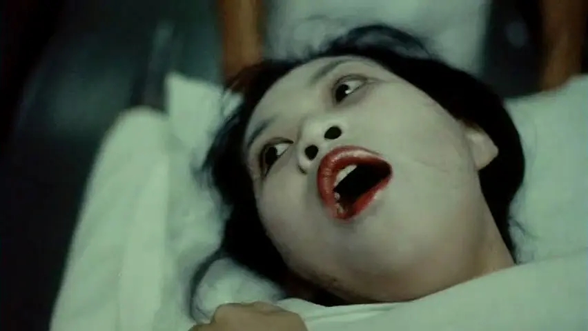 四部最恐怖的电影有山村老尸,必看10部恐怖电影山村老尸