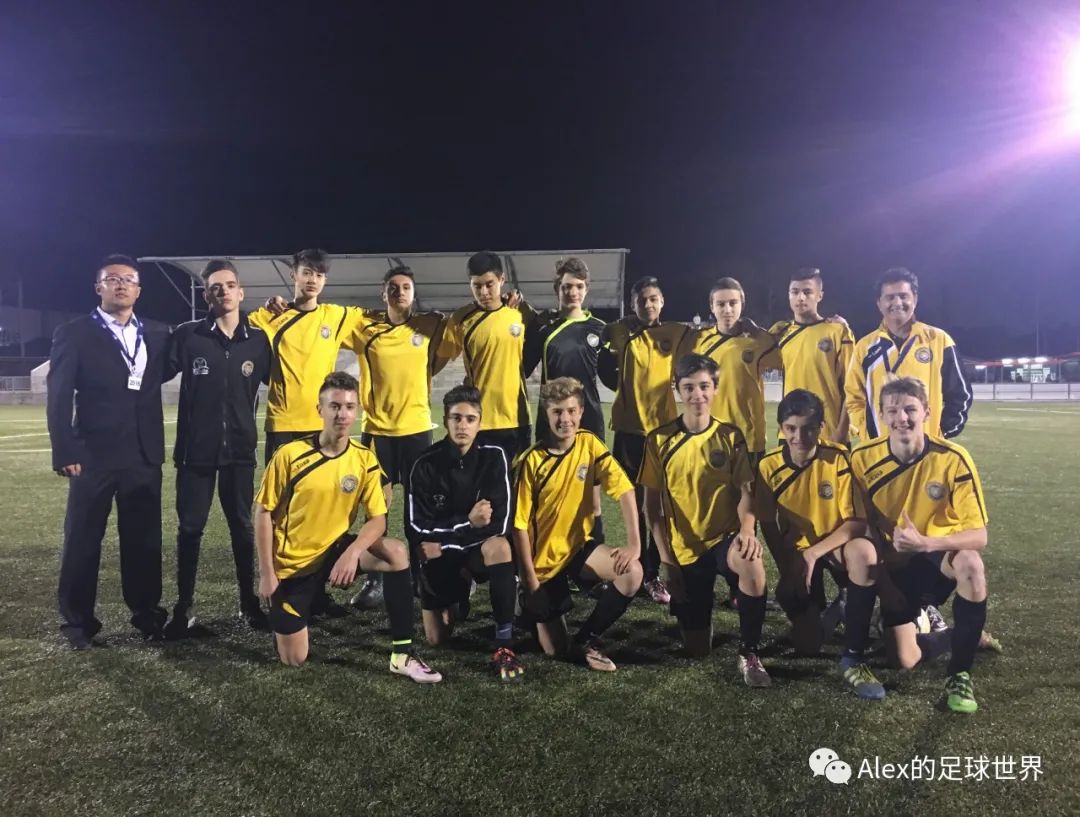 如何当教练教车,如何当教练教小孩子打篮球