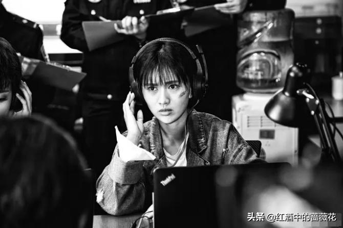 白夜追凶周舒桐爱谁,白夜追凶周舒桐为什么被吊起来