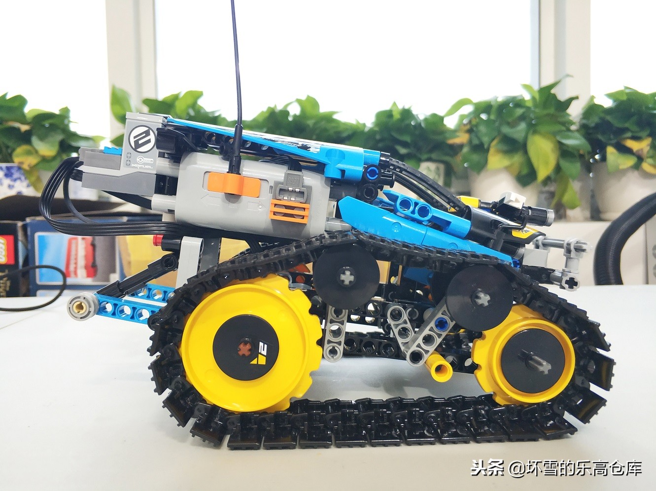 乐高特技赛车使用说明,乐高遥控攀爬车入门推荐