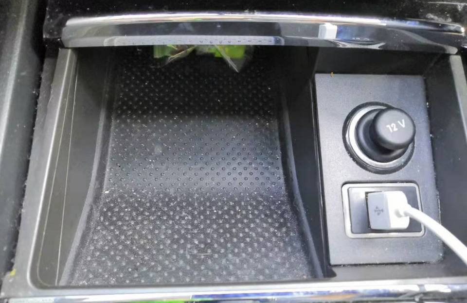 柯迪亚克gt主机拆装,柯迪亚克gt内饰改装效果图