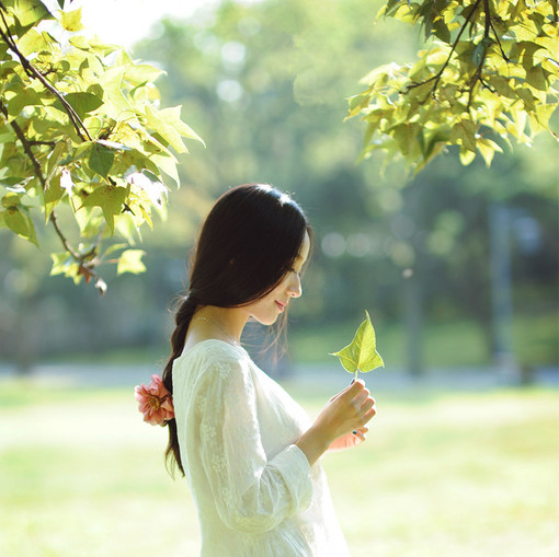 12星座哪个星座不化妆就很美,化妆起来惊艳的星座女
