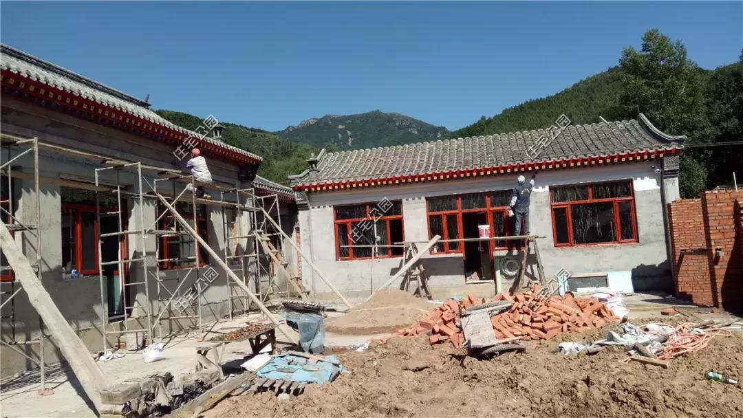 东北农村模块建房大火炕三合院,三合院一层有火炕