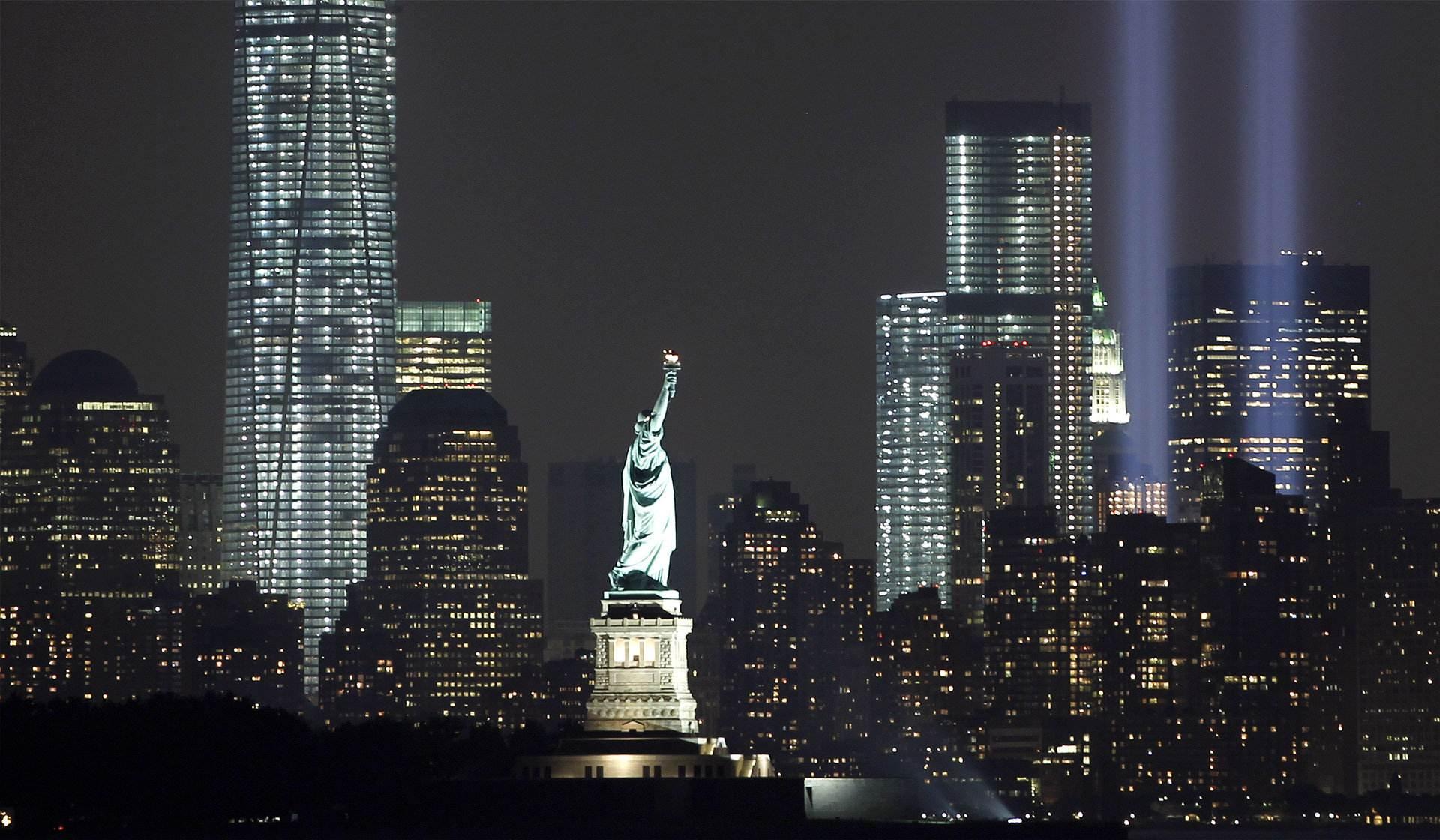 纽约世贸大厦双子塔1971年,纽约世贸中心双子塔高度