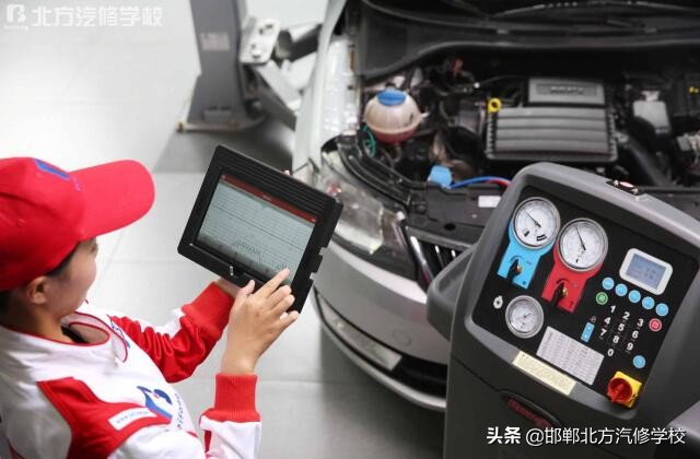 2021学汽修专业,现在零基础去学汽修怎么样