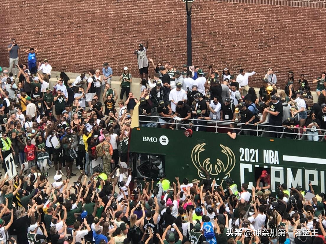 雄鹿队字母哥黑色球衣,雄鹿字母哥球衣