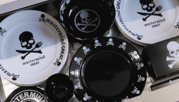 小伙花千万买车,小伙花千万买的别墅