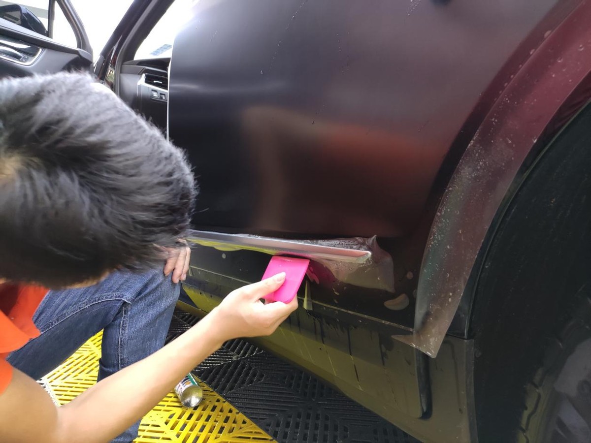 凯迪拉克suv全部车型xt5尺寸多大,皇冠陆放suv和凯迪拉克xt5怎么选