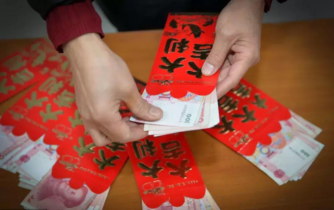 跳槽涨工资为啥比升职快,为什么跳槽后工资涨了