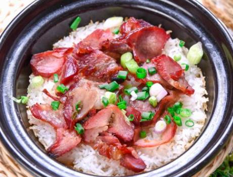 做煲仔饭总糊锅底怎么办,做煲仔饭锅底糊了怎么办