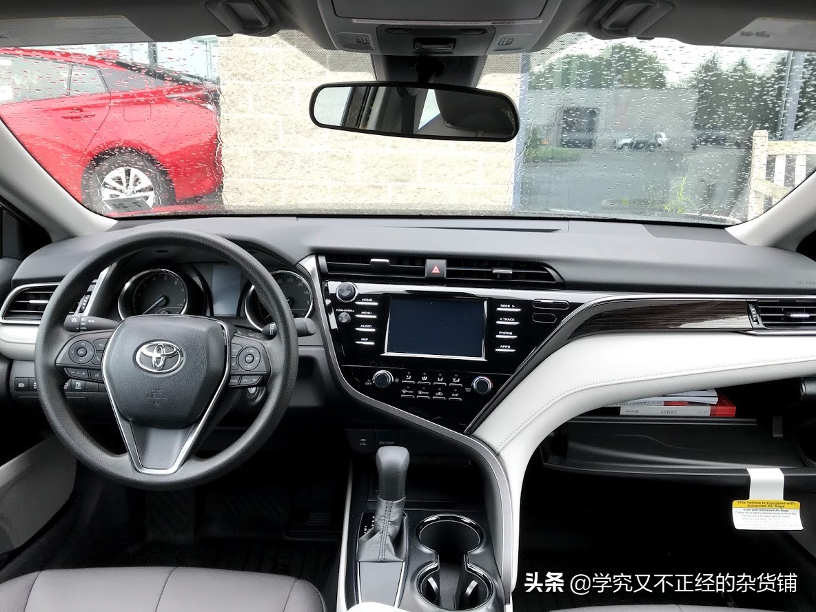 新老凯美瑞用车感受对比：新款开起来竟有一股德味儿