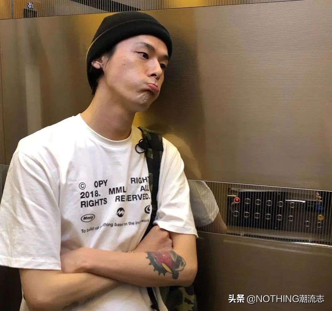 韩国年轻人最喜欢的潮牌穿搭,韩国潮人混搭