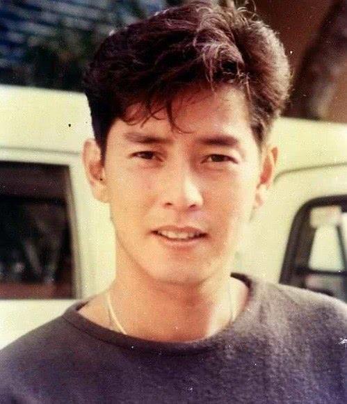 谭咏麟与朱咏婷怎么认识的,谭咏麟娶朱咏婷