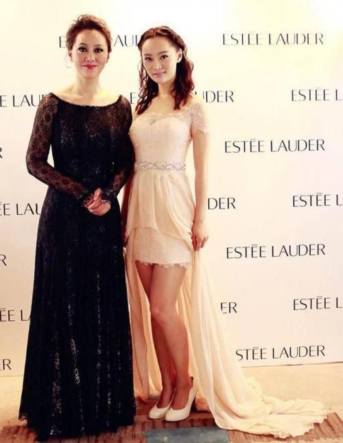 58岁大宋佳眼妆照,58岁大宋佳眼妆