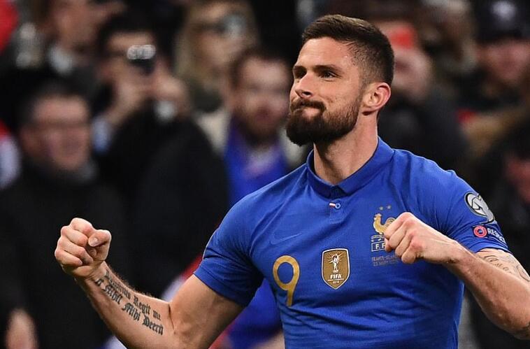 姆巴佩大胜巴萨,姆巴佩梅开二度大巴黎开门红