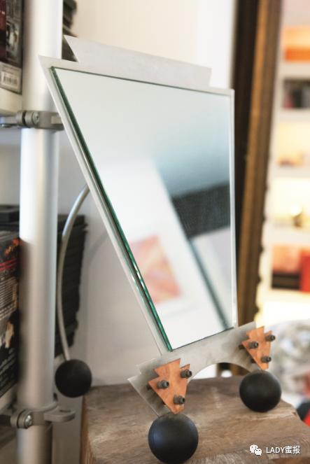 姚谦的时尚生活,在封闭的环境生活