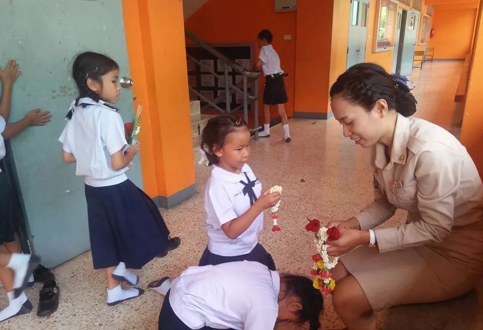 为什么现在好多人选择去泰国上学,为什么很多人选择去泰国