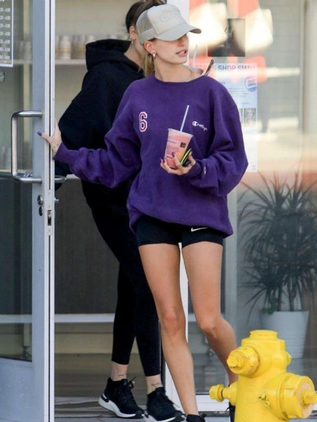 秋瓷炫穿红色裙子扎个黄色宽腰带,秋瓷炫身材好吗