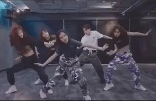 汪峰女儿小苹果跳舞视频,汪峰大女儿露脐热舞