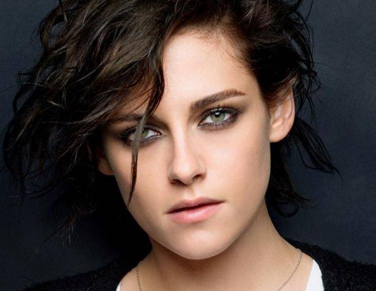 《暮光之城》里的他10年后大变样！27岁生日“暮光女”到场