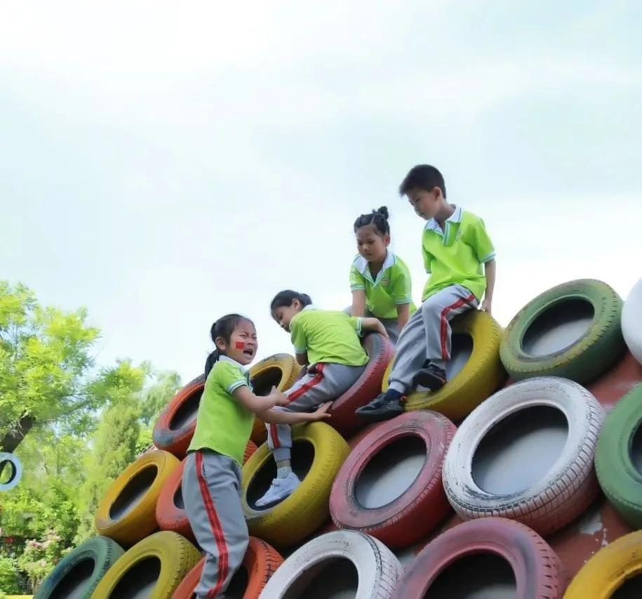 幼儿园我是小红军重走长征路游戏,小班重走长征路闯关游戏