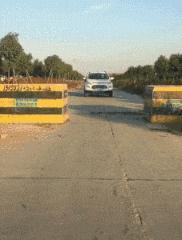 只能亮度调亮才能看得懂的梗,调高亮度才能看懂的梗