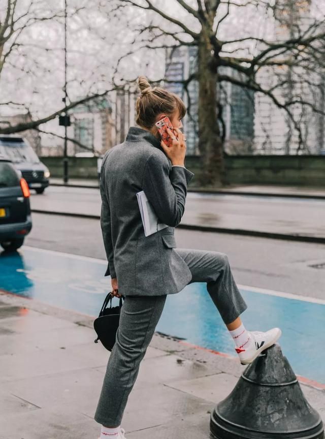 露脚踝袜,今冬不流行露脚踝了露袜才更时髦