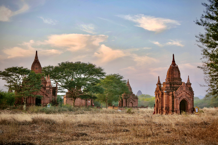 缅甸坐热气球多少钱,在缅甸花100块钱