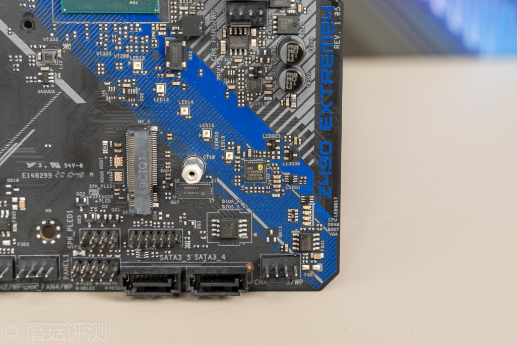 颜值高的z690主板,华擎z490极限玩家4