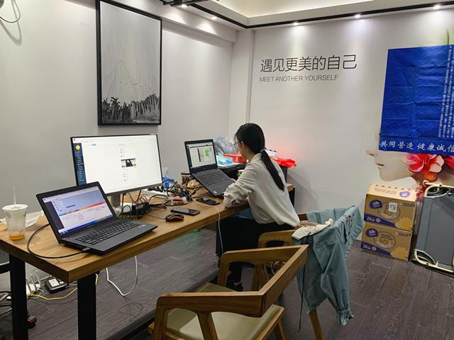 工作计划被疫情打乱，他们通过线上众包服务找回