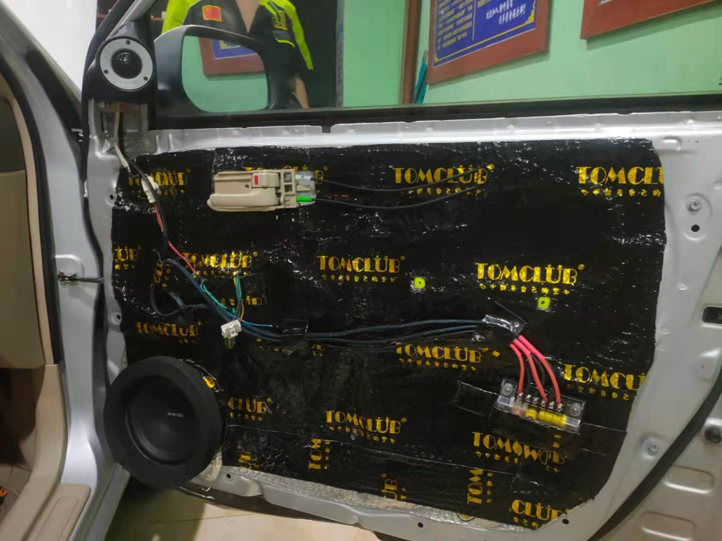 丰田花冠改音响全过程,丰田花冠喇叭维修视频