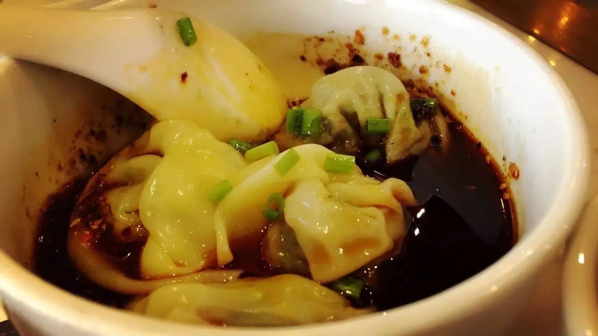 正宗的四川名小吃钟水饺,四川钟水饺的包法