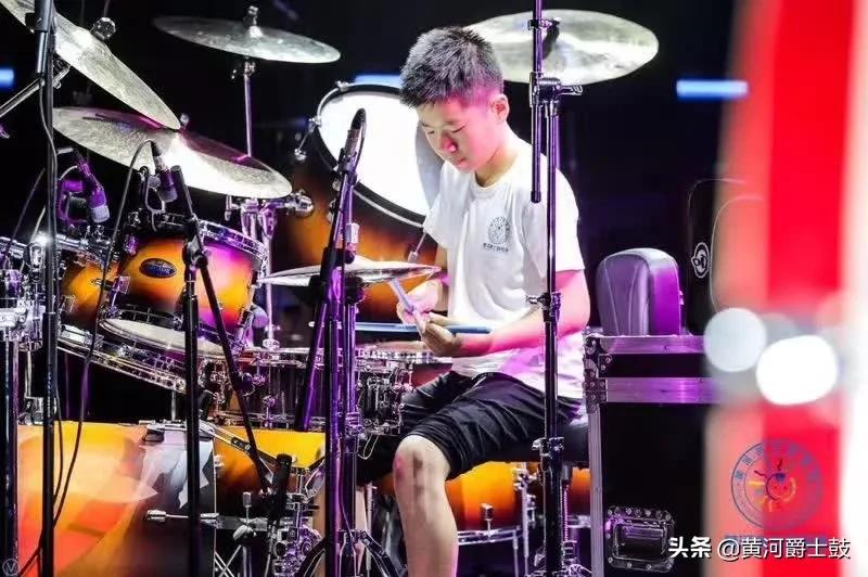 黄河小鼓手世界鼓王DennisChambers巡演山西站助演嘉宾-崔泽瀚