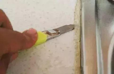 玻璃胶去发霉小妙招,玻璃胶发霉小妙招如何处理