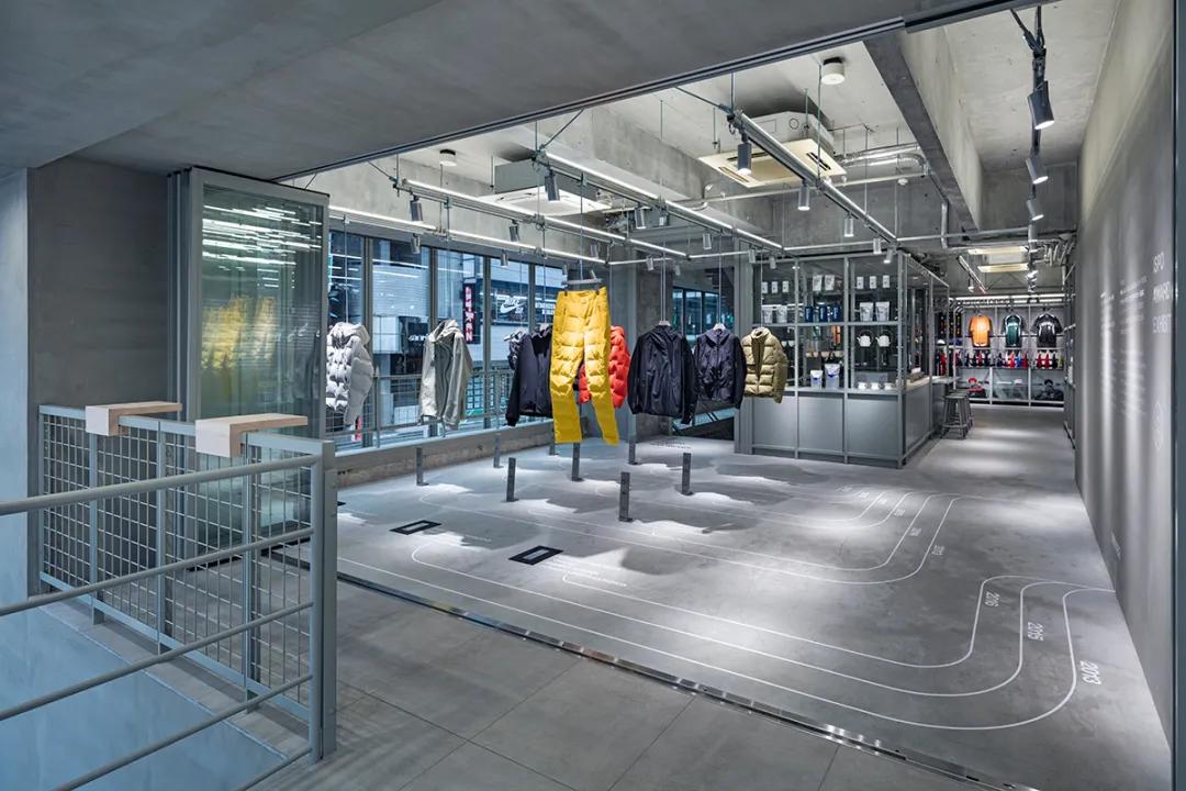 descente官方旗舰店的直播间,descente店直播