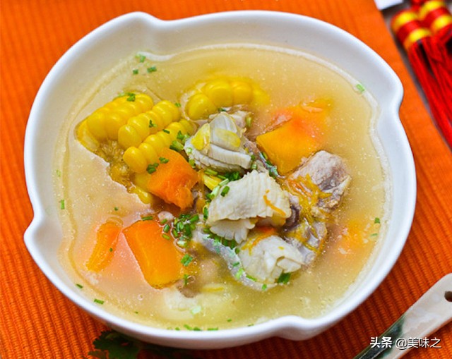 墨鱼汤怎么炖最有营养最补血,墨鱼能和当归党参黄芪一起炖汤吗