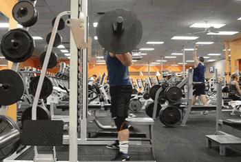 深蹲总是腰发力怎么办,深蹲总是弯腰怎么回事