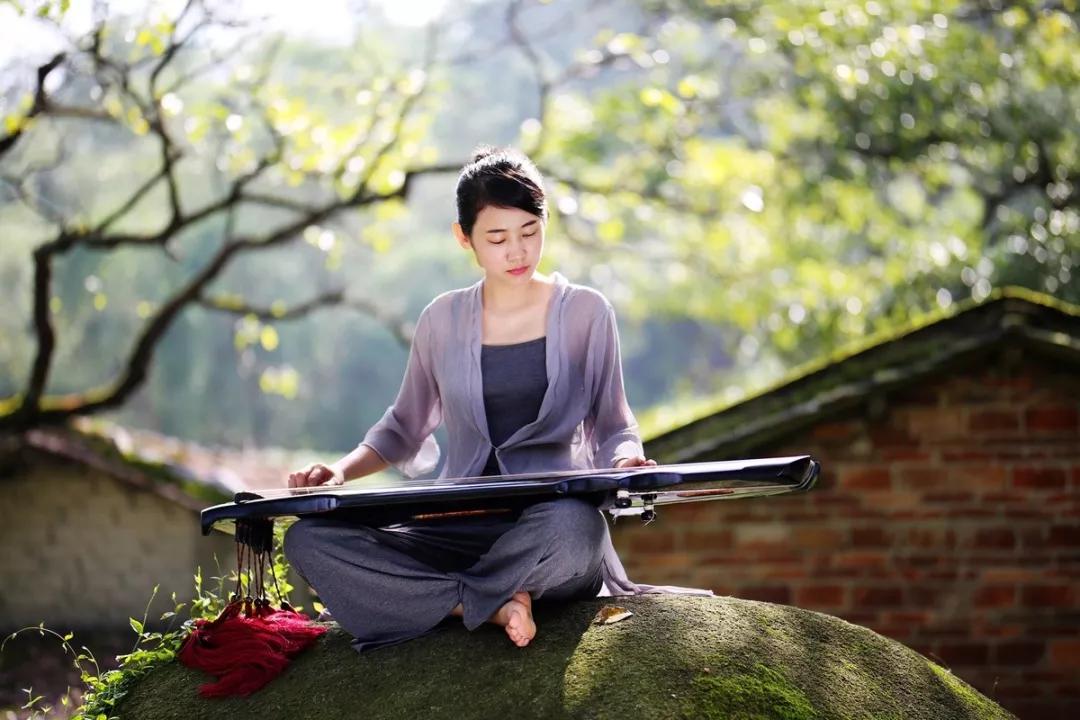 古琴意境演奏,古琴的意境是古筝达不到的