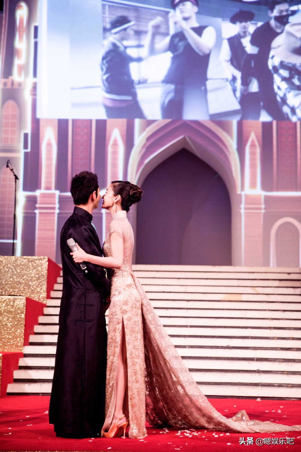 高圆圆杨颖礼服,angelababy婚礼敬酒服